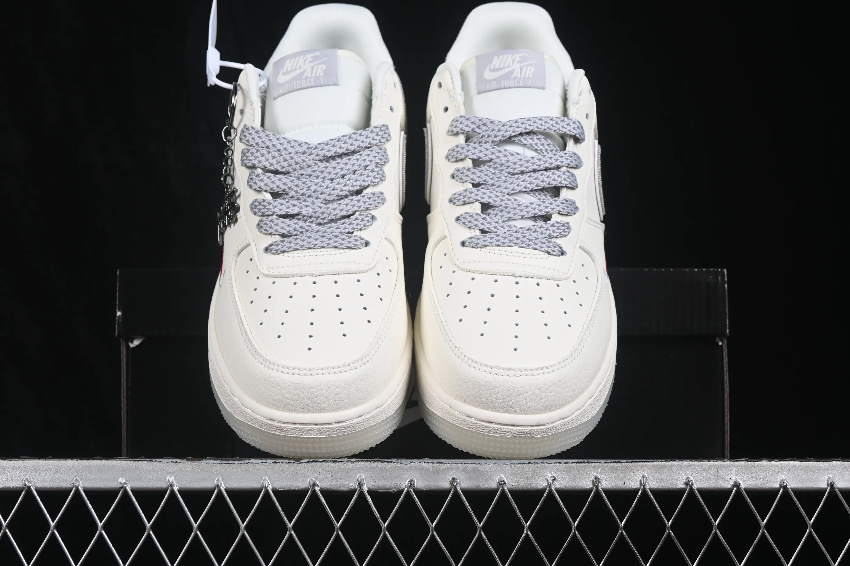 All categories Nk Air Force 1 Air Force series Nk Air Force 1 Low Air Force low-top Nike Air Force 1'07 Low joint model Air Force 1 low-top casual sneakers DN9688-106